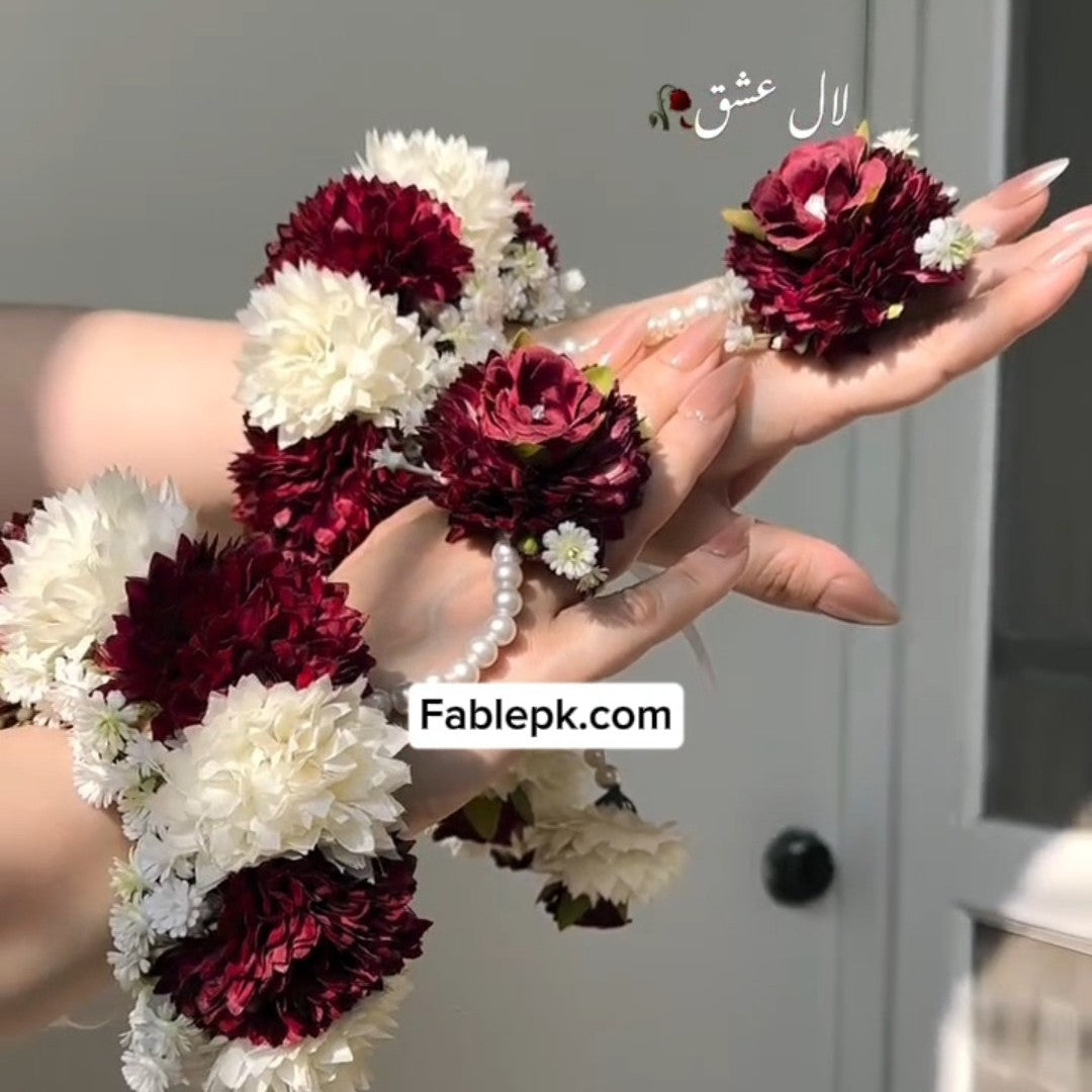 Rose White Gajra Set
