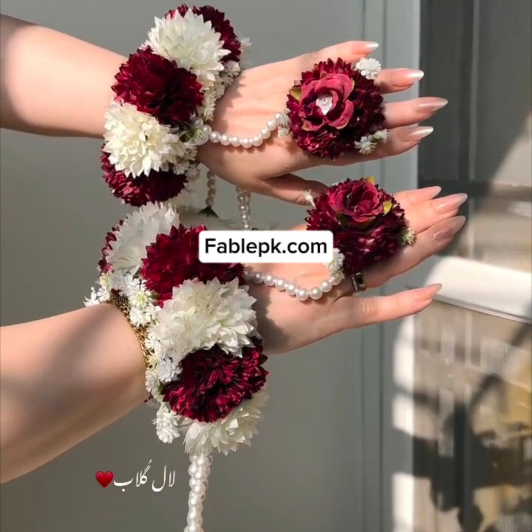 Rose White Gajra Set